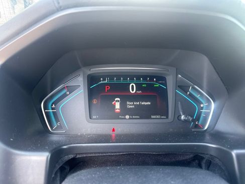 Used 2018 Honda Odyssey Elite image 5