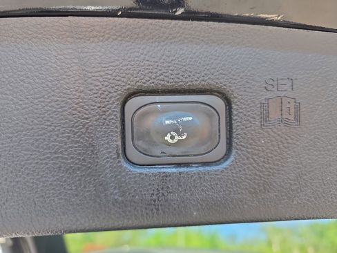 Used 2024 Ford Edge Titanium AWD/4WD image 32