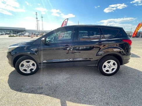 Used 2019 Ford Escape S FWD image 3