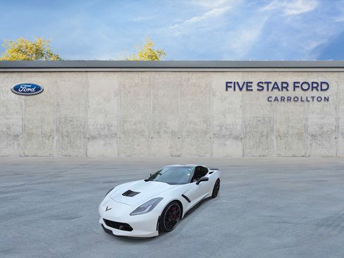 Used 2014 Chevrolet Corvette Stingray Coupe RWD image 4