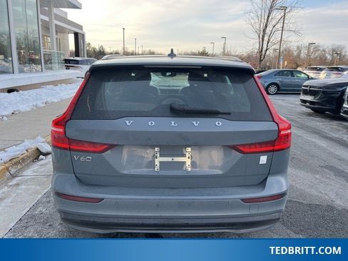 Used 2024 Volvo V60 T8 Polestar image 7