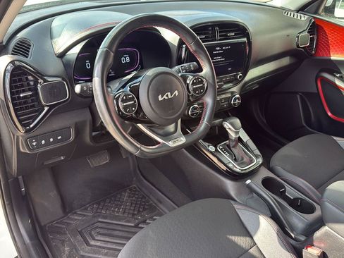 Used 2025 Kia Soul GT-Line FWD image 15