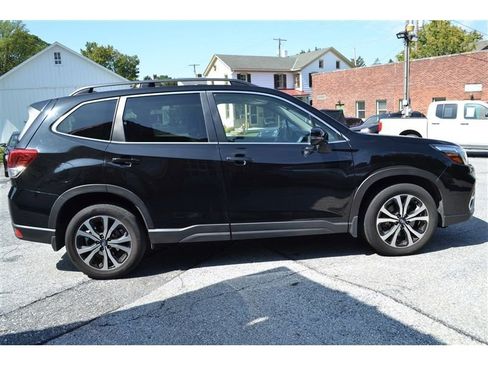 Used 2020 Subaru Forester Limited image 6