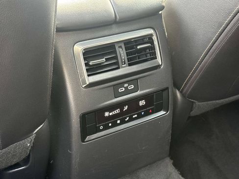 Used 2024 MAZDA CX-90 3.3 Turbo w/ Preferred Package AWD/4WD image 31
