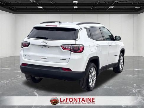 Used 2025 Jeep Compass Latitude image 5