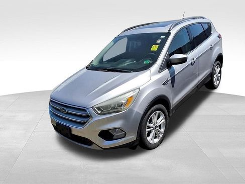 Used 2017 Ford Escape SE w/ Equipment Group 201A AWD/4WD image 13
