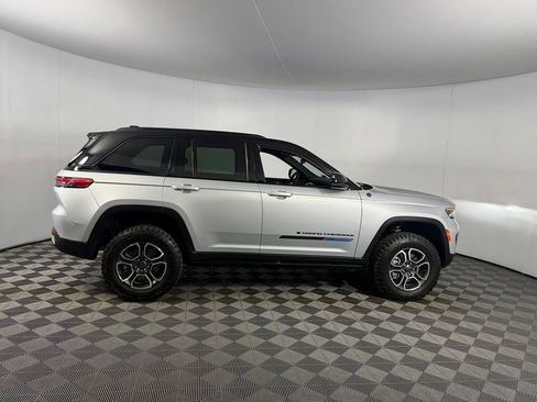 Used 2022 Jeep Grand Cherokee Trailhawk AWD/4WD image 7