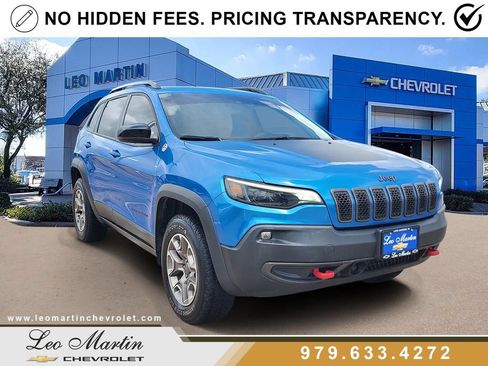 Used 2022 Jeep Cherokee Trailhawk AWD/4WD image 2