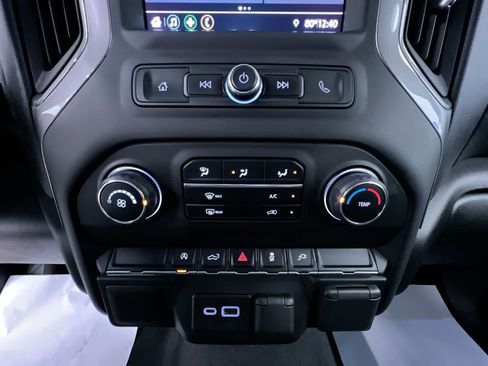 Used 2021 Chevrolet Silverado 1500 Custom AWD/4WD image 26