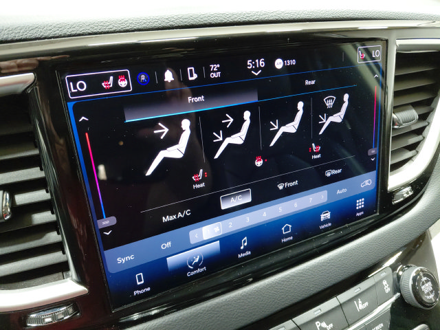 Used 2024 Chrysler Pacifica Touring-L FWD image 39