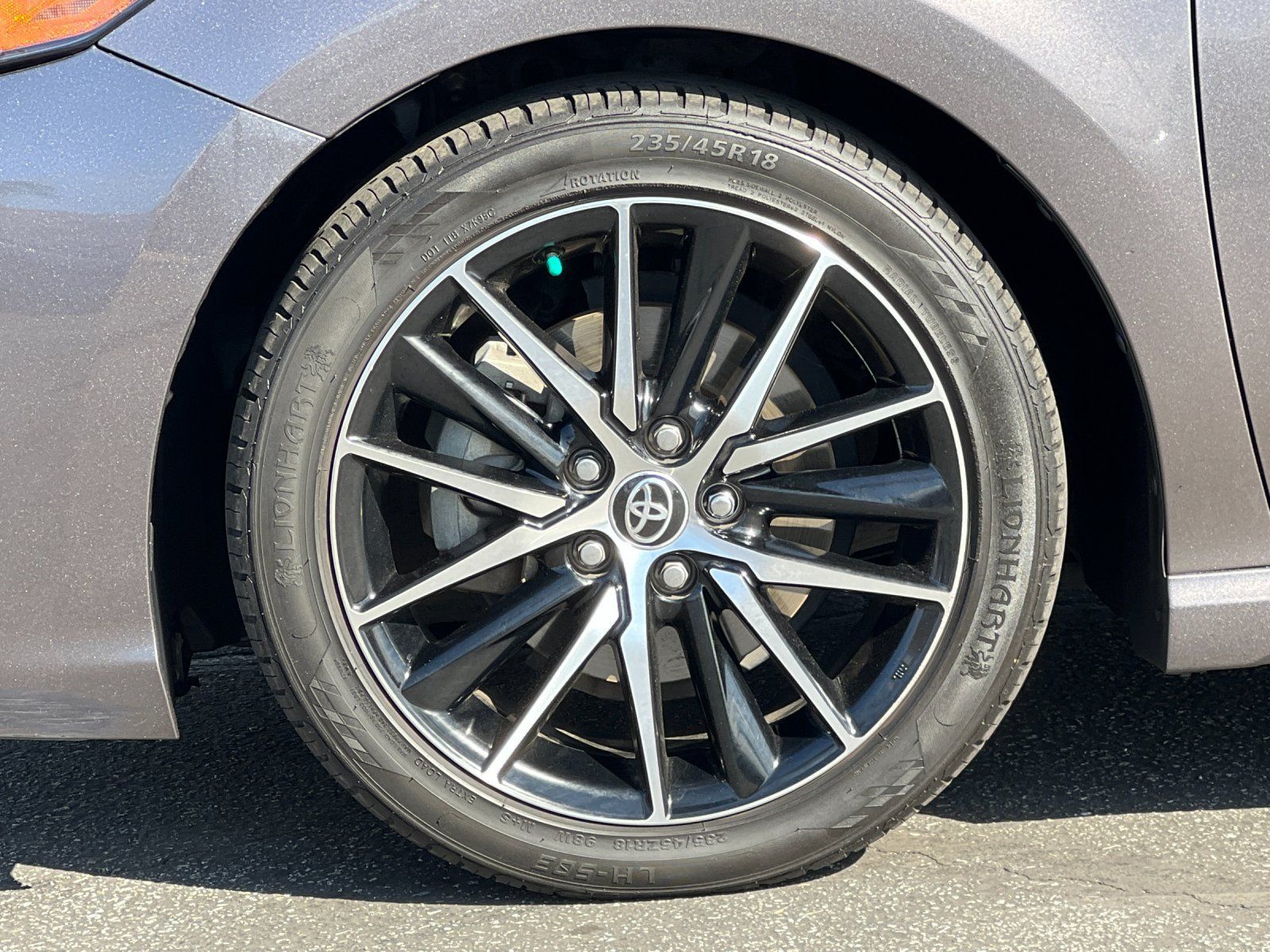 Used 2022 Toyota Camry SE FWD image 22