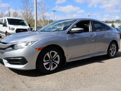 Used 2018 Honda Civic LX image 3