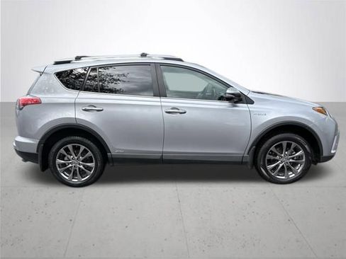 Used 2018 Toyota RAV4 Limited w/ Advanced Technology Package AWD/4WD image 5