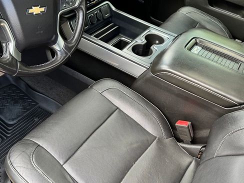 Used 2018 Chevrolet Silverado 1500 LTZ Z71 w/ LTZ Plus Package AWD/4WD image 20