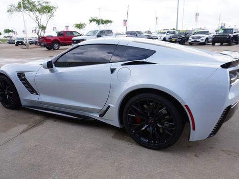 Used 2019 Chevrolet Corvette Z06 image 4