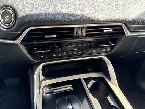 Used 2024 MAZDA CX-90 3.3 Turbo w/ Preferred Package image 25