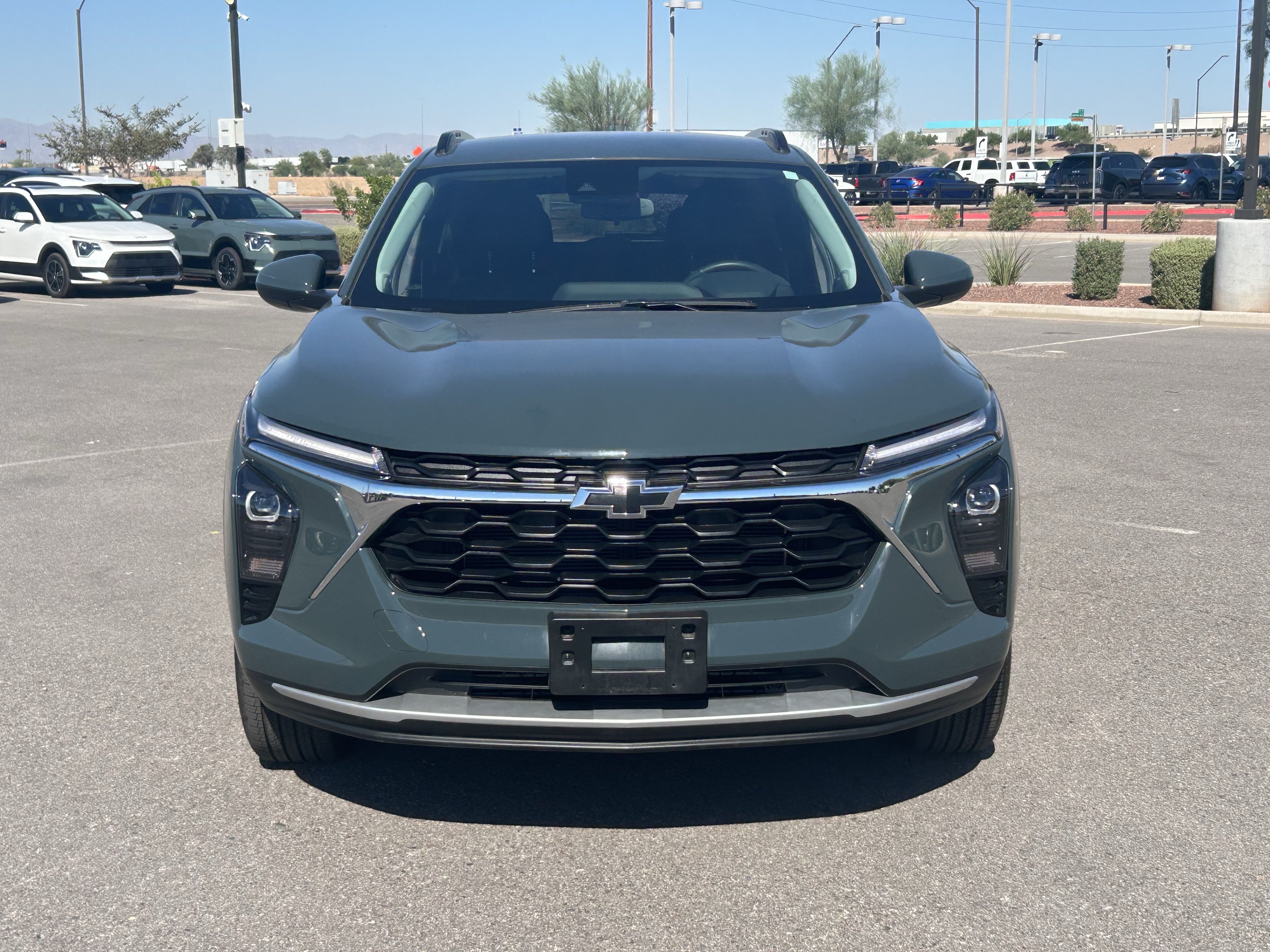 Used 2025 Chevrolet Trax LT w/ Driver Confidence Package FWD image 8