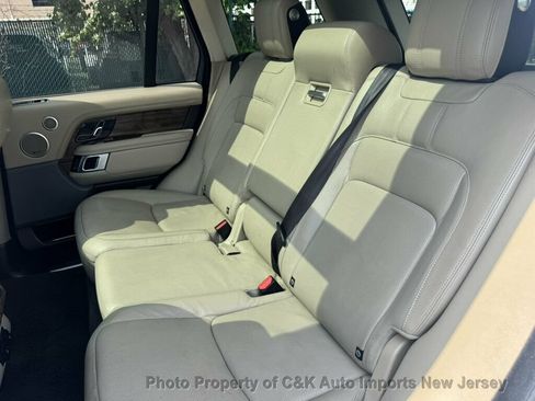 Used 2018 Land Rover Range Rover HSE AWD/4WD image 32