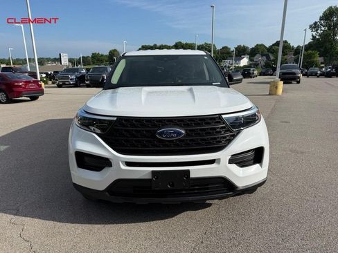 Used 2023 Ford Explorer 4WD image 11