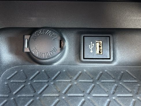 Certified 2023 Toyota RAV4 XSE AWD/4WD image 30