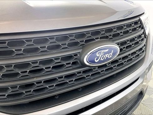 Certified 2021 Ford Explorer 2WD image 24