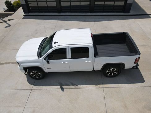 Used 2018 GMC Sierra 1500 SLT AWD/4WD image 54