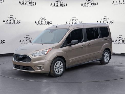 Used 2019 Ford Transit Connect XLT image 3