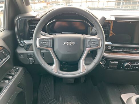 Used 2025 Chevrolet Silverado 1500 RST w/ Z71 Off-Road Package image 13
