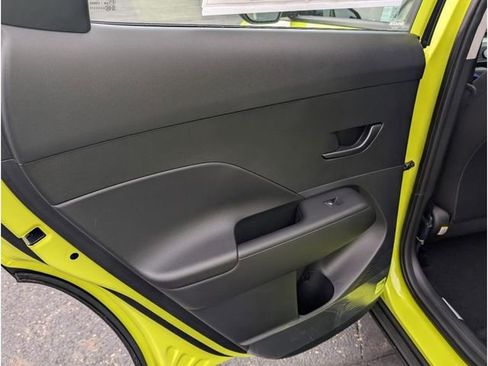New 2026 Hyundai Kona SE image 11