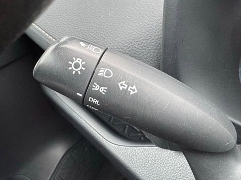 Certified 2022 Toyota RAV4 LE image 25