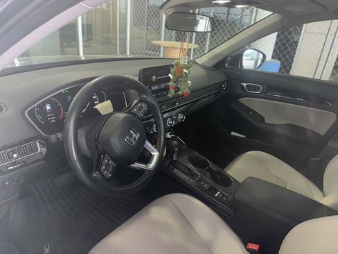 Used 2023 Honda Civic EX-L image 5