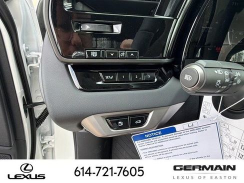 New 2026 Lexus RX 350 AWD image 25