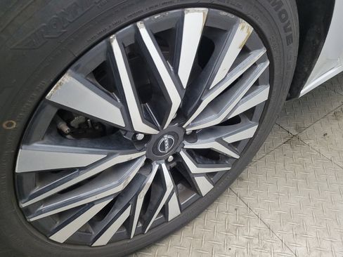 Used 2024 Nissan Altima 2.5 SV image 31