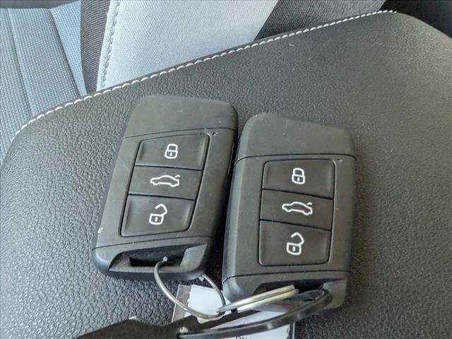 Certified 2025 Volkswagen Taos S FWD image 35