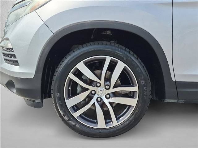 Used 2017 Honda Pilot Elite image 25