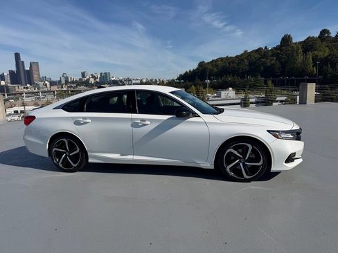 Certified 2022 Honda Accord Sport Special Edition image 3