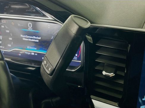 Used 2024 Chevrolet Silverado 2500 LT image 17