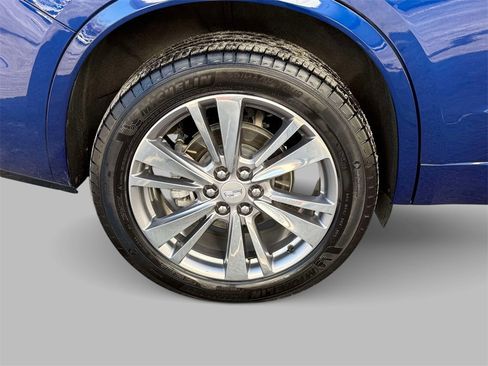 Used 2025 Cadillac XT6 Premium Luxury image 13
