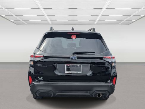 Certified 2025 Subaru Forester Limited image 4