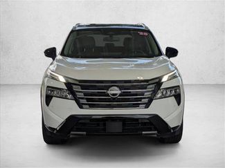Used 2025 Nissan Rogue Platinum FWD video 2