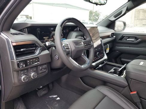 New 2026 GMC Yukon XL Denali w/ Denali Reserve Package image 20