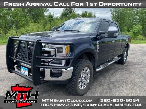 Used 2022 Ford F350 Lariat w/ Lariat Ultimate Package AWD/4WD image 4