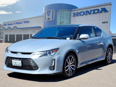 Used 2016 Scion tC image 1