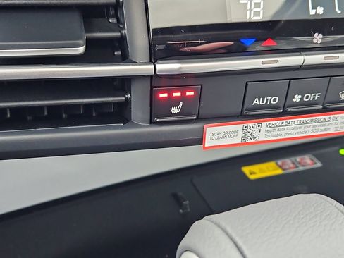 New 2026 Toyota Sienna XLE FWD image 13