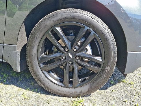 Used 2021 Chevrolet Equinox LT FWD image 27