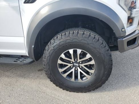 Used 2019 Ford F150 Raptor w/ Equipment Group 801A Mid image 8