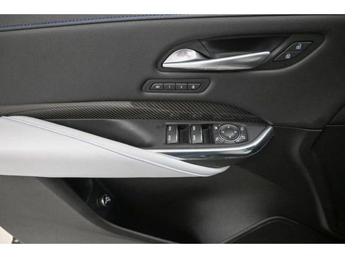 Used 2024 Cadillac XT4 Sport image 28