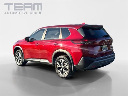 Used 2023 Nissan Rogue SV image 5