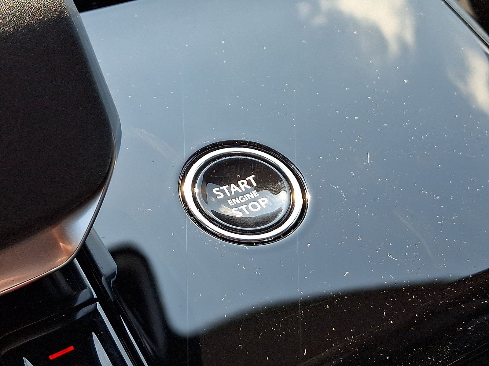 New 2026 Land Rover Range Rover Sport SE AWD/4WD image 18
