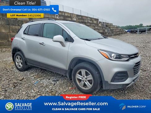 Used 2020 Chevrolet Trax LT w/ LT Convenience Package AWD/4WD image 5